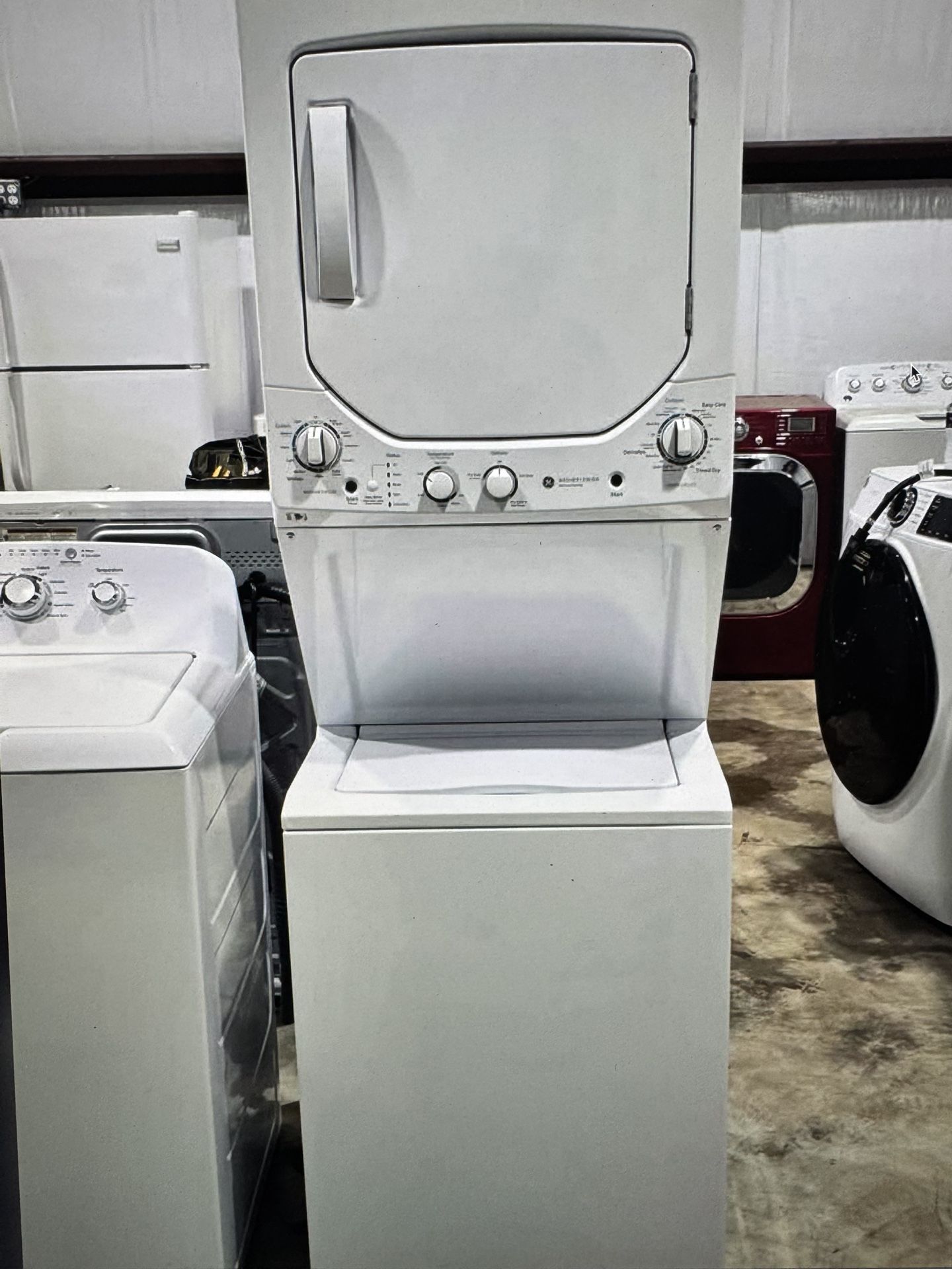 GE Stackable Washer And Dryer Unit