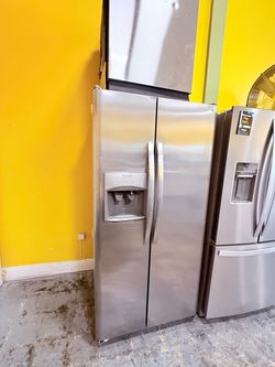 Refrigerador side by side 33” no credit needed