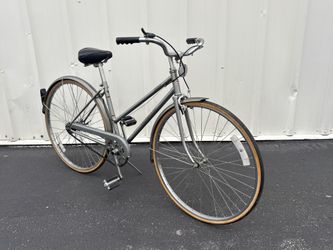 Vintage Panasonic Classic Commuter Bike