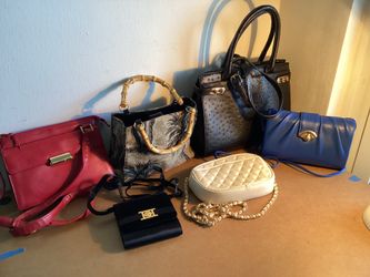6 Purses / Handbags / Pocketbooks