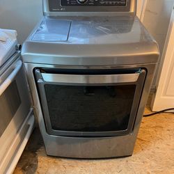 LG Electric Dryer