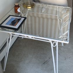 Vintage Table With Thick Glass Top for Cheap