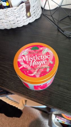 Tree Hut Mistletoe Magic whipped Shea body butter