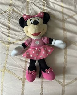Pink Minnie Mouse (Does not sing)