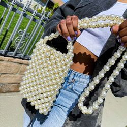 Pearl Crossbody Vacation Bag
