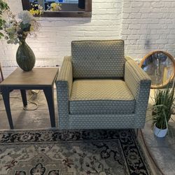 MCM Chair with Unique Honeycomb Pattern & Hairpin Legs