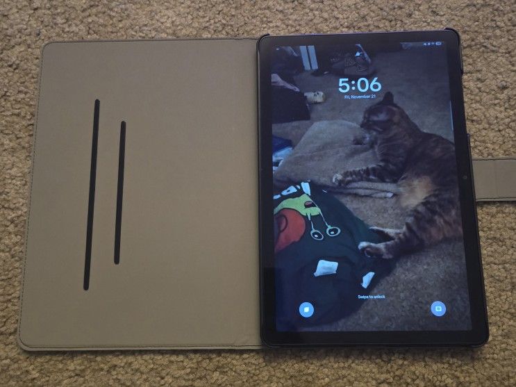 Galaxy Tablet A9+ with Case