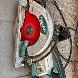 Makita Circular Saw Perfect Condition 7 1/2 BLADE For Sale 105.00