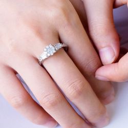 "Refine Engagement Sun Flower Pure Zircon Rings for Women, EVGG1235
 
 Thumbnail