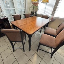 Dining Table and 6 Chairs