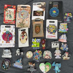 Disney collector pins 