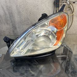 02-04 Honda CRV front light