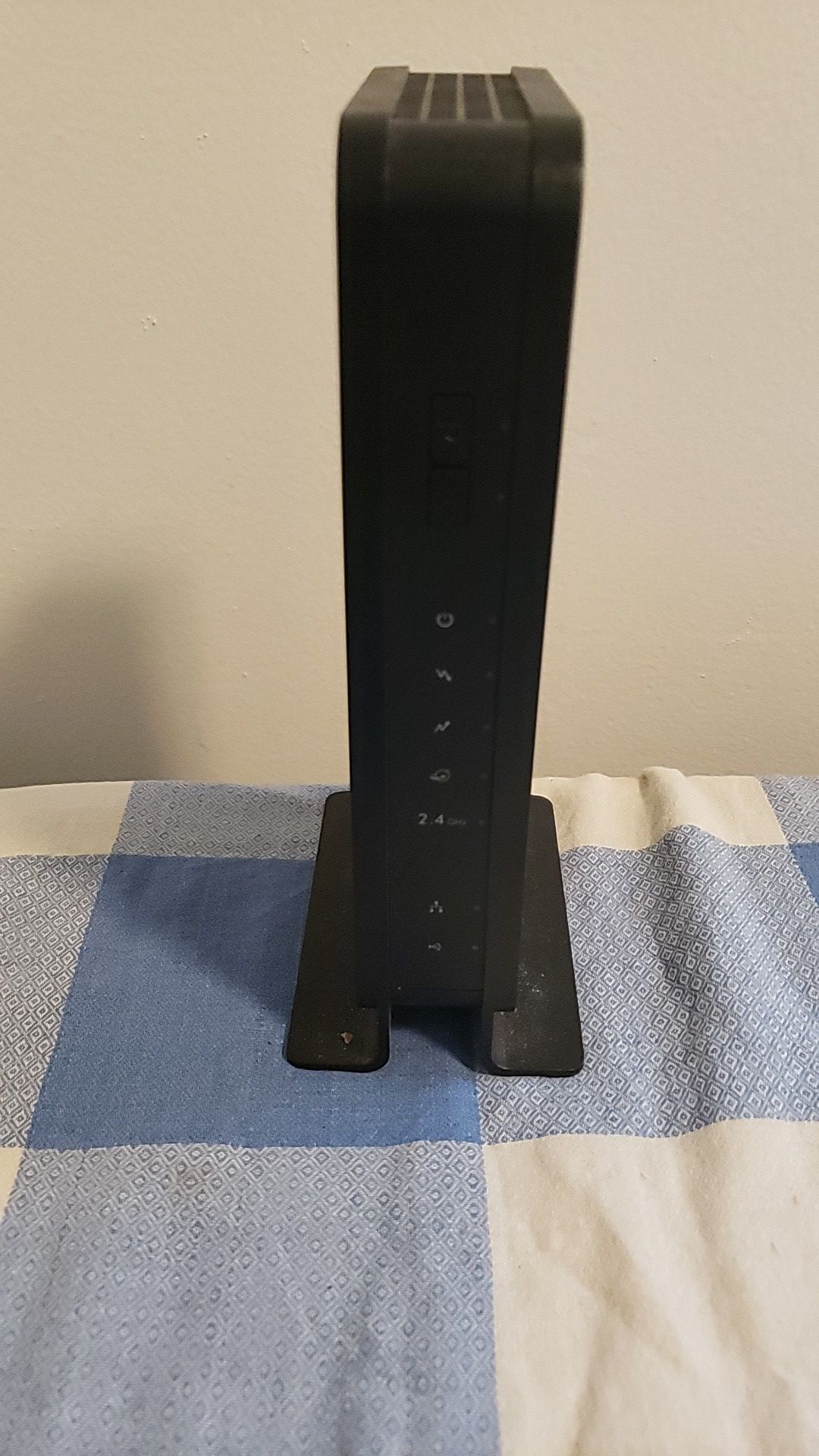 Netgear wifi modem and router for basic internet plan from Xfinity. Pick up only.