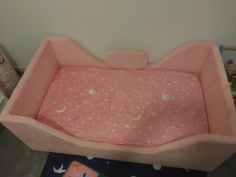 Toddler bed
