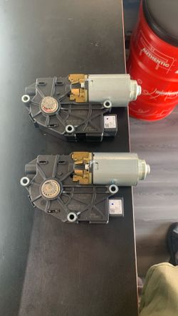 17-20 Maserati Levante Sunroof Motor