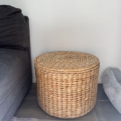 Wicker storage bin