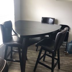 DINNING TABLE WITH 3 CHAIRS 