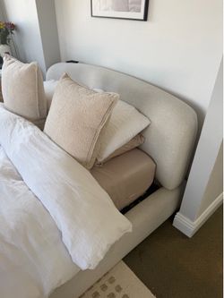 Queen Bed Frame w Storage & Headboard