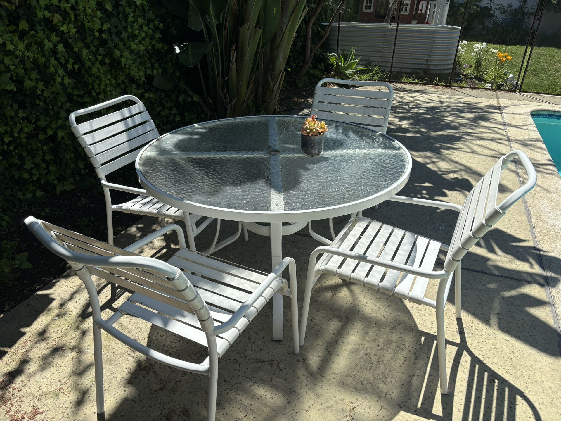 Outdoor Table / Pool Set 