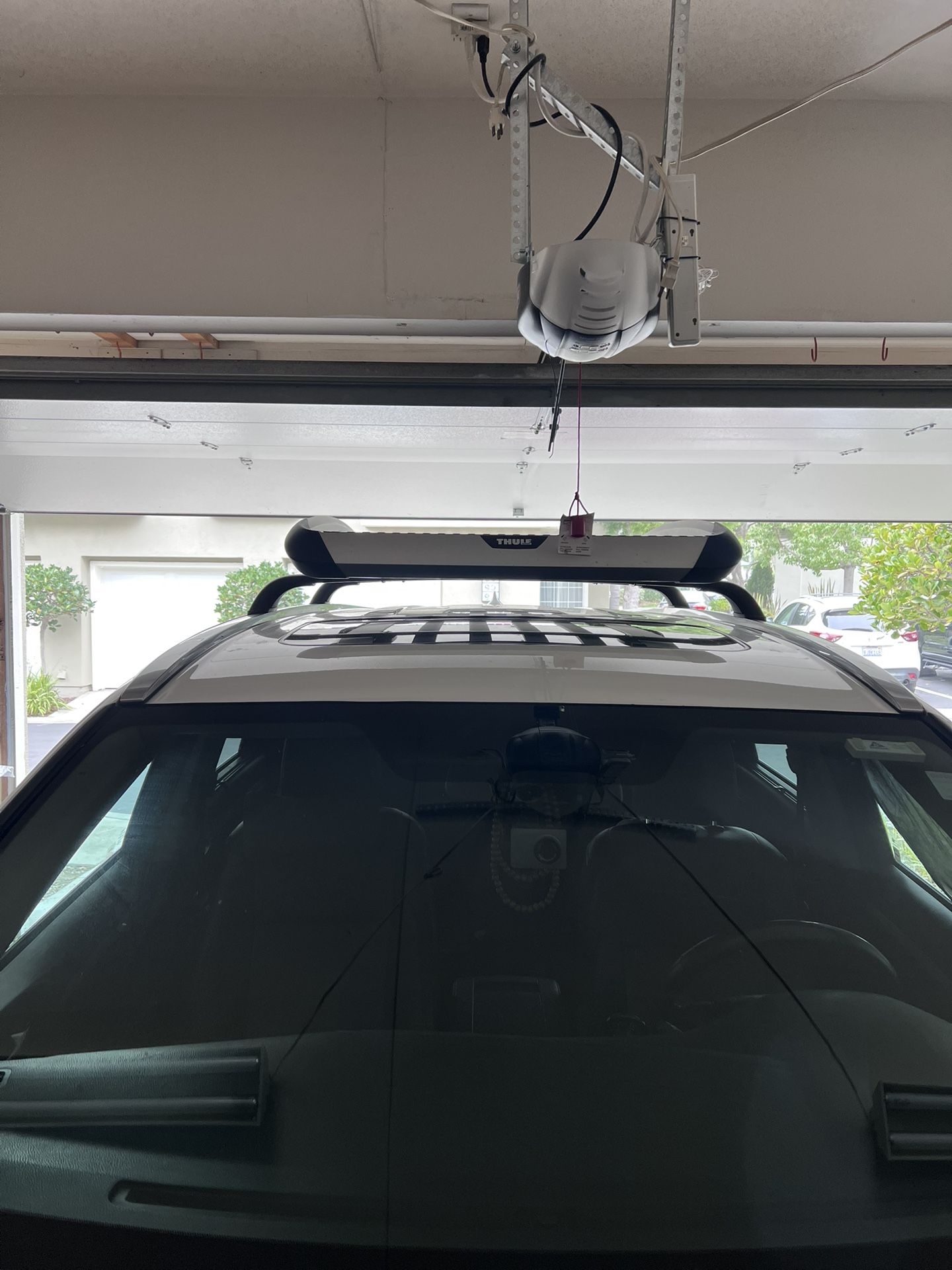 Thule Premium Basket Roof Rack
