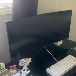 32” Curved Monitor