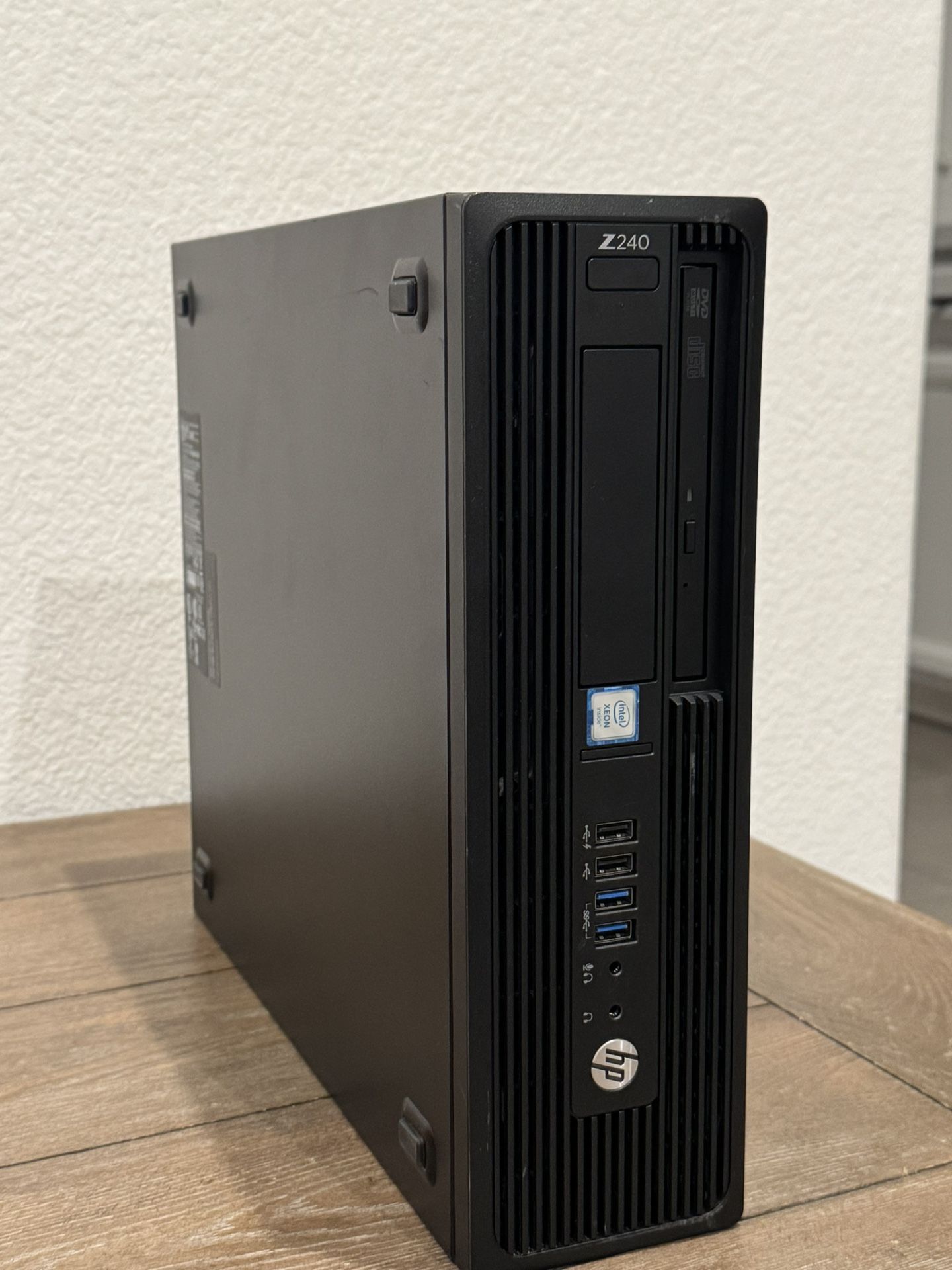 HP Z240 SFF Workstation
