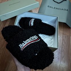 Luxurious Fur Slides