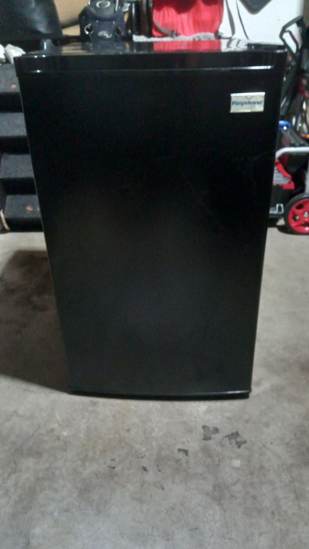 Mini refrigerator