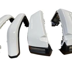 Jeep Gladiator 4 Fender Flares White (compelled) 