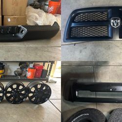 RAM 2500 black bundle