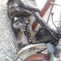 1987 Electra glide Make it what you want Harley-Davidson 78 frame tires fenders so on and so forth a lot