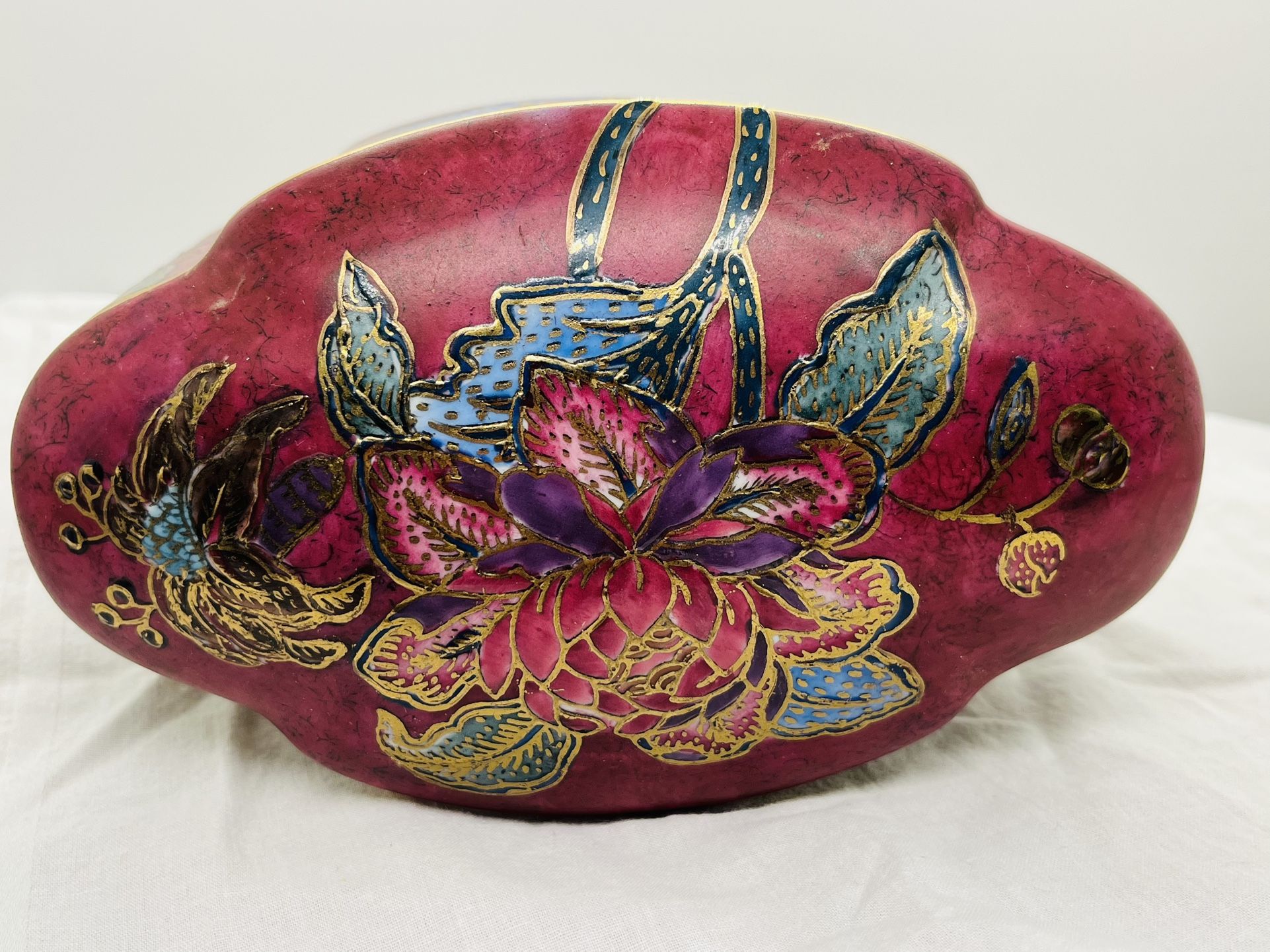 Classic Traditions Jewelry or Trinket Box dish, beautiful details with gold painted highlights from JCPenney. Not for food use.