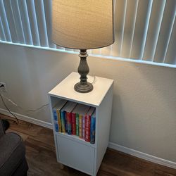 White bookshelf & storage cabinet