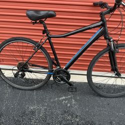 Canondale, adventure two large frame 700 wheels 21 speed