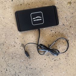 Wireless USB Car Charger NEW 