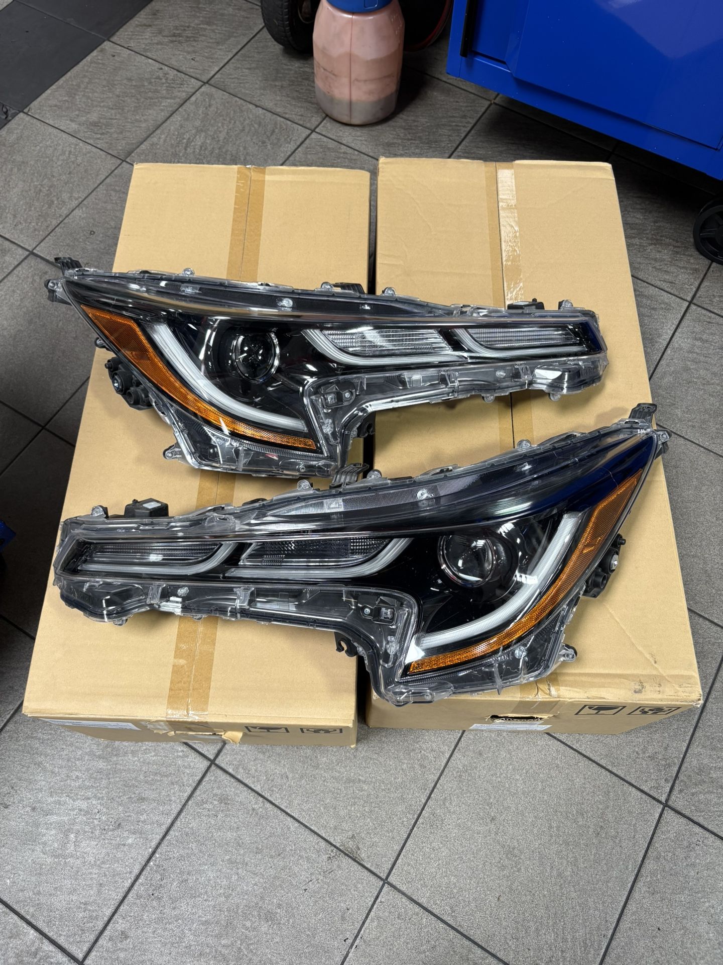 Toyota Corolla  OEM Led Headlights 