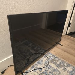 43" SCEPTRE tv