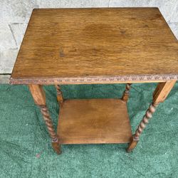 Antique End Table With Scrolled Hard To Make Legs.