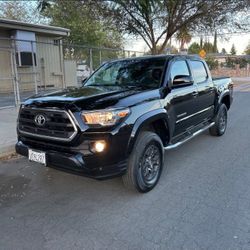 Toyota Tacoma 2017
