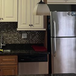 Dishwasher 