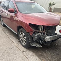 Nissan Pathfinder 2013 Parts 