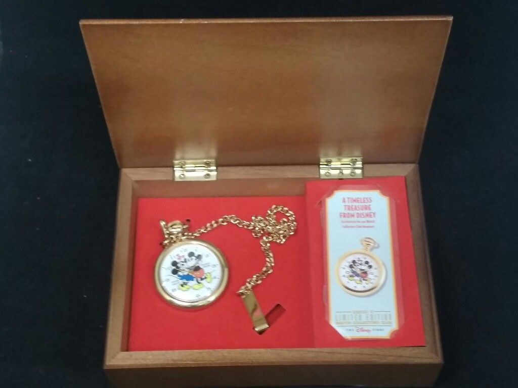 $50 - Disney Ltd. Ed. Watch Collector's Club Series 5 - Pocket Watch - Mickey & Minnie