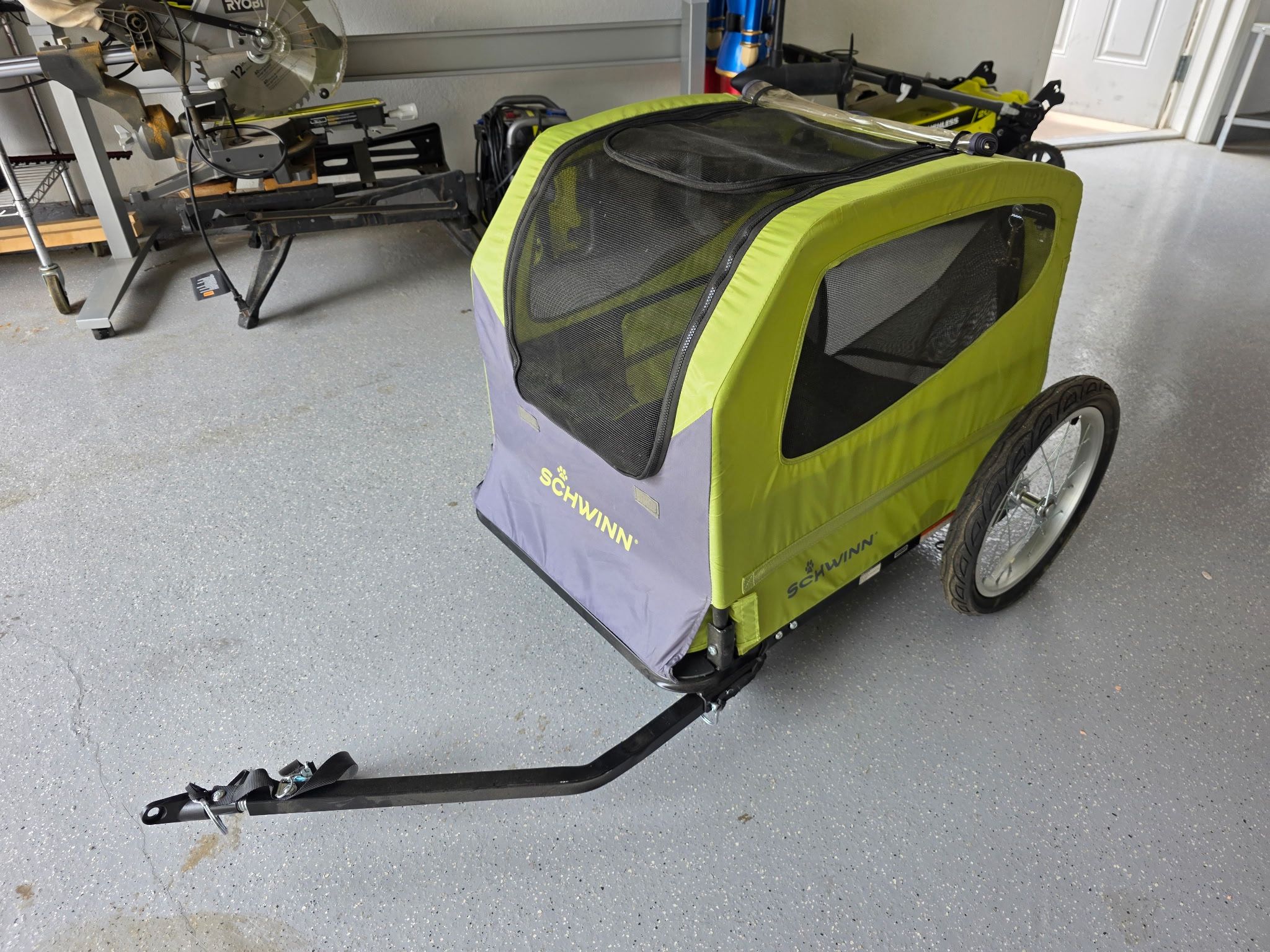Schwinn Rascal Plus Pet Bicycle Trailer