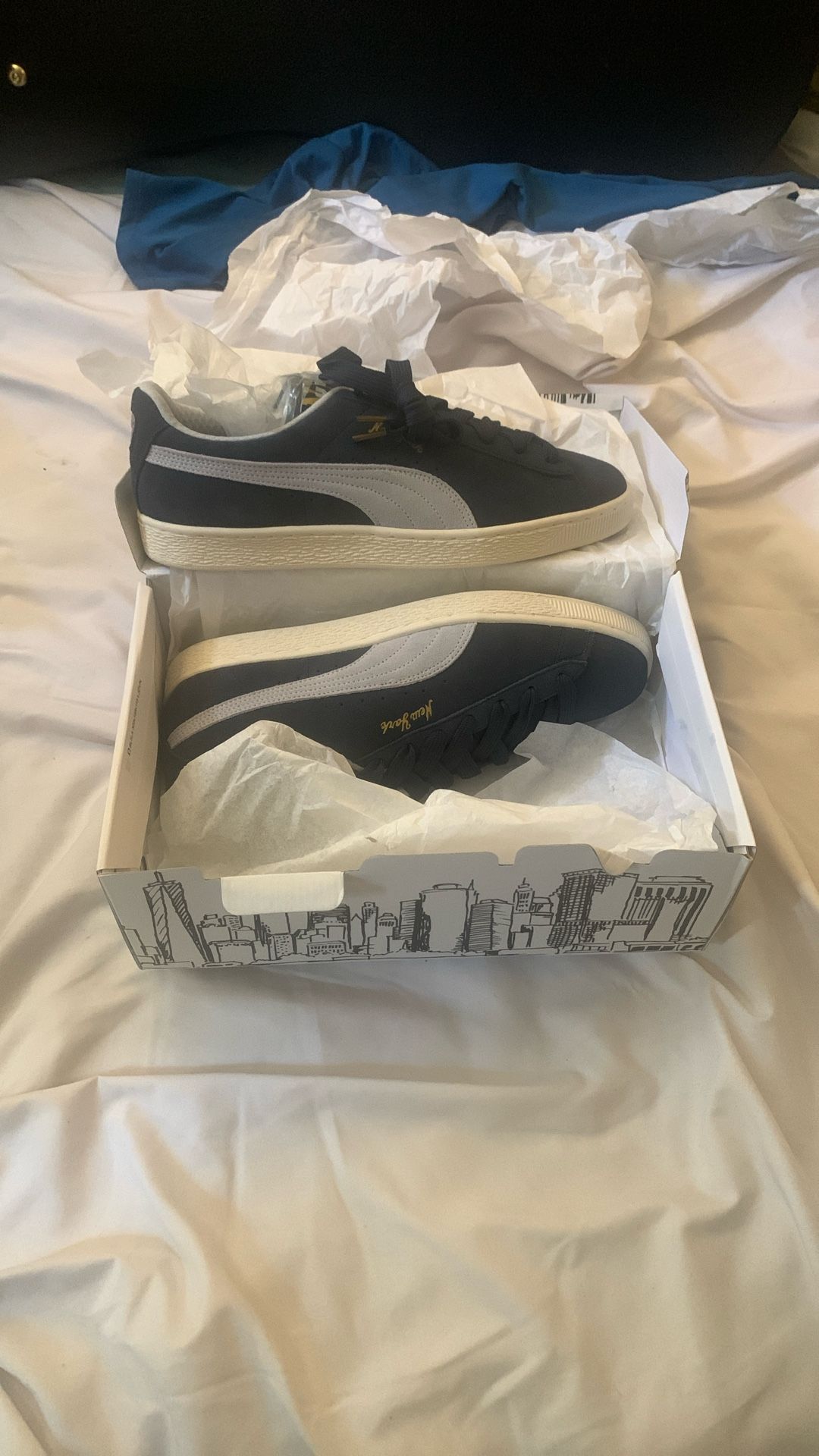 NYC PUMA SNEAKERS Suede Flagship Parisian Night, Pristine