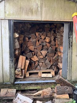 Dried And Split Firewood For Sale