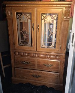 Bedroom Armoire With 2 Drawers