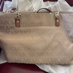Michael Kors Purse 
