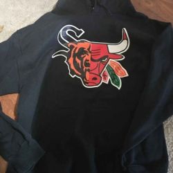 CHICAGO BEARS/BLACKHAWKS /WHITE SOX/BULLS HOODIE LARGE NEW