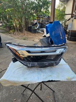 2022-2025 TOYOTA RAV4 HEADLIGHT PASSENGER SIDE 4 PLUG
M97647
08-30-2026