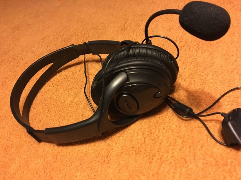 Headset headphones with mic
